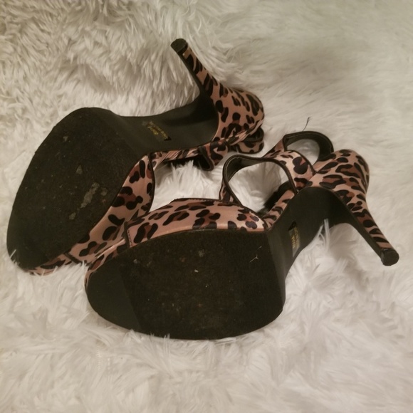 🎉 Beautiful Leopard Print Sandal - Picture 5 of 8